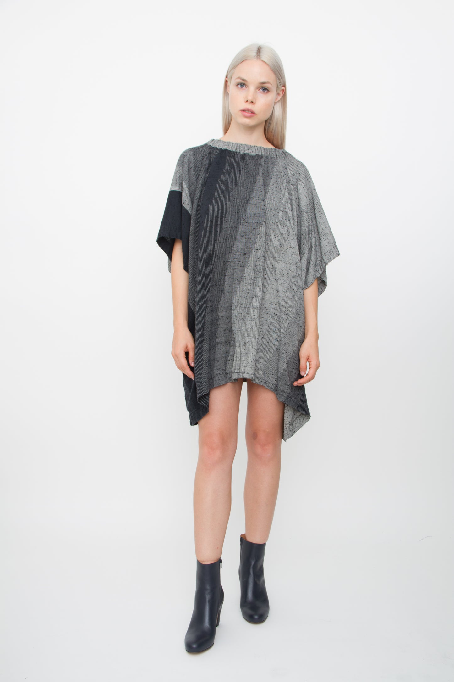 VINTAGE LINEN CAFTAN