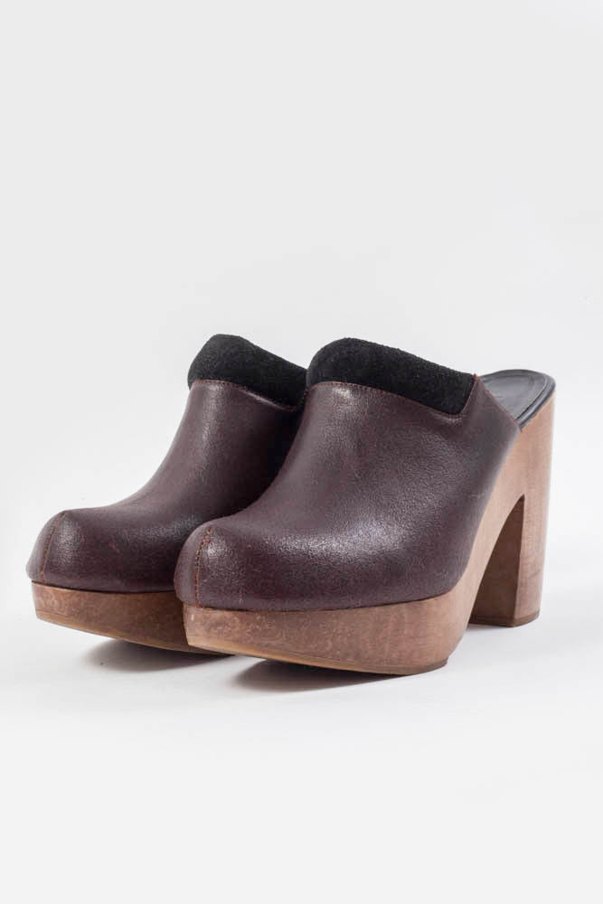 IDOLON CLOGS