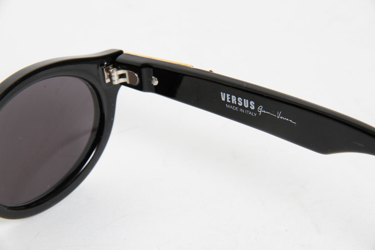 VERSUS VINTAGE SUNGLASSES
