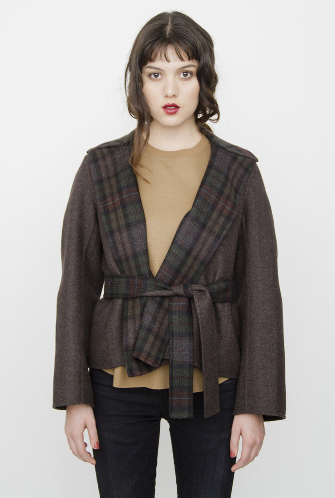 BELTED WOOL CAPELET