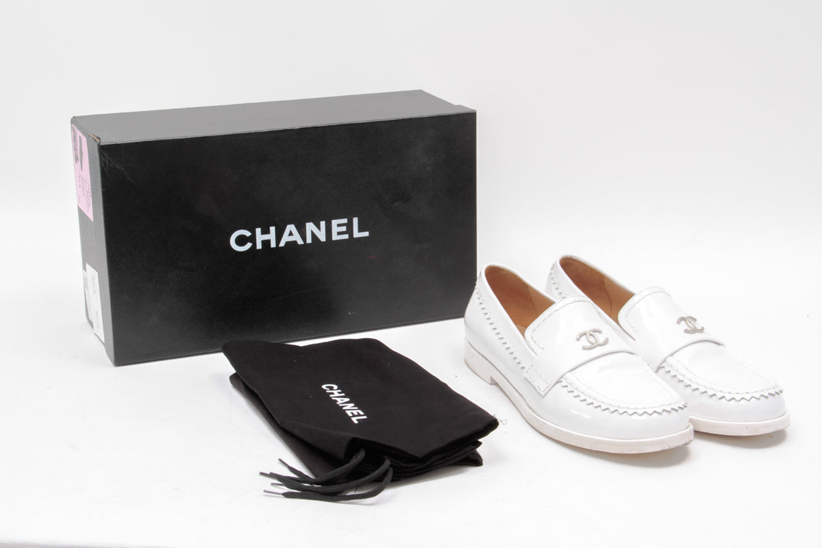 PATENT LEATHER LOAFERS