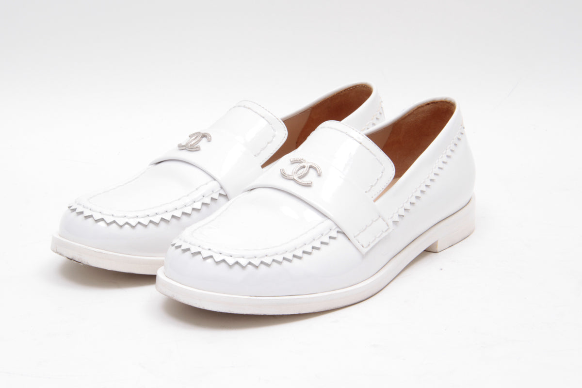PATENT LEATHER LOAFERS