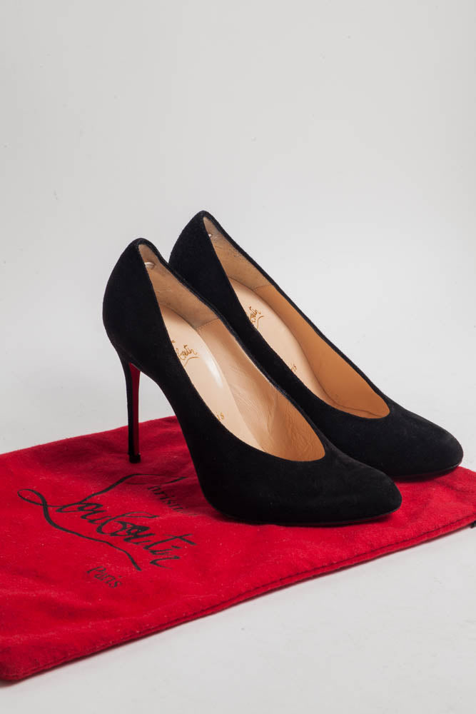 VNECK SUEDE STILETTOS