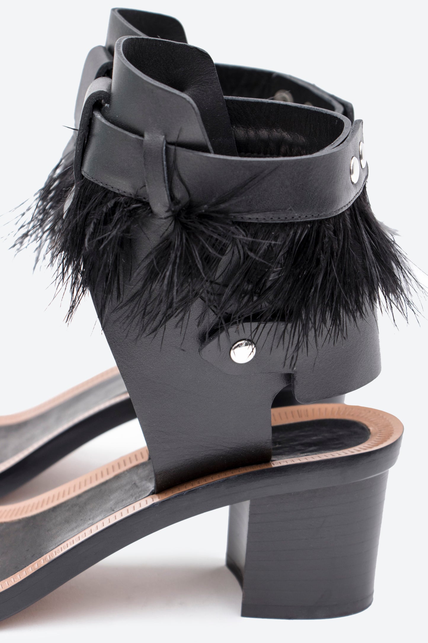JUDIE FEATHER SANDAL