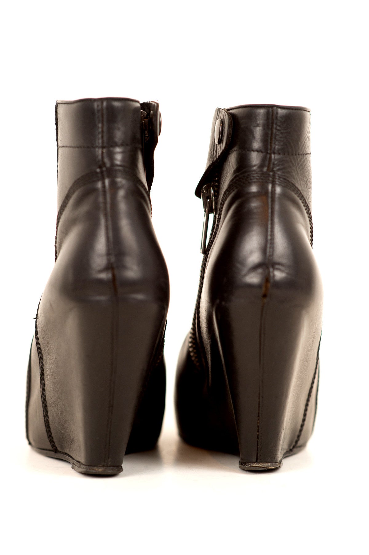 WEDGE LEATHER ANKLE BOOTIES
