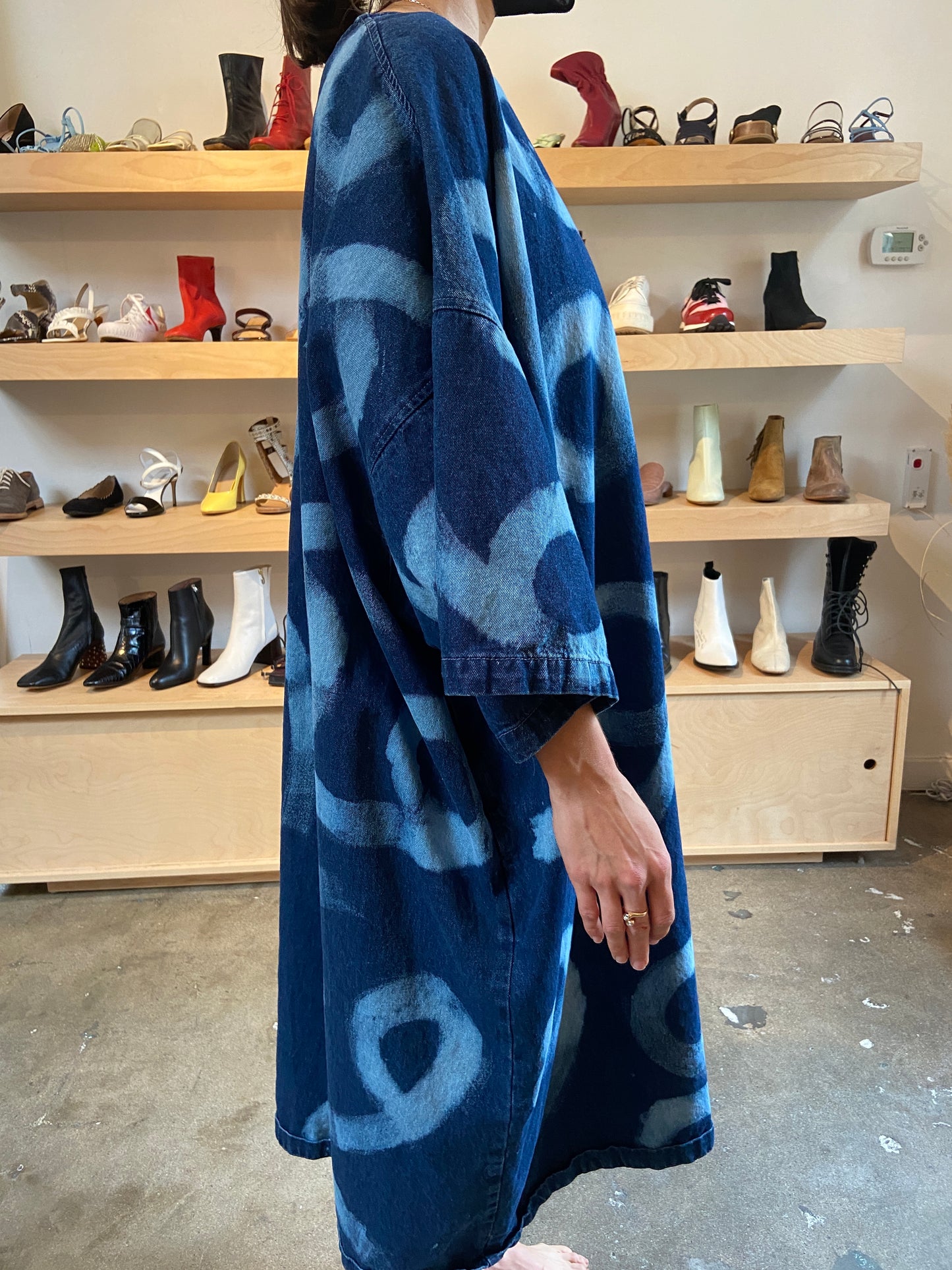 OVERSIZED BLEACHED DRESS