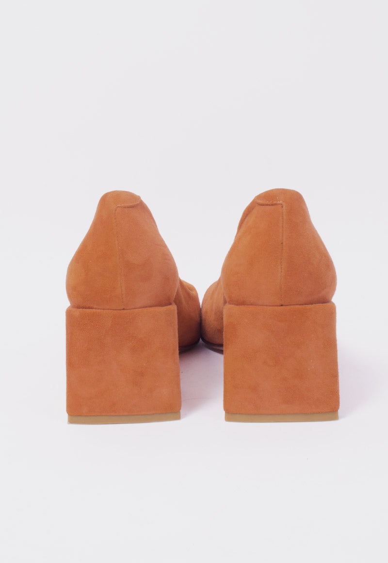 VILLA PUMPS
