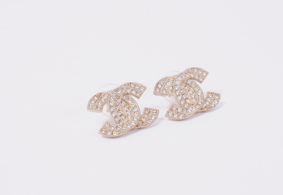 16K CC STUDS WITH TAGS