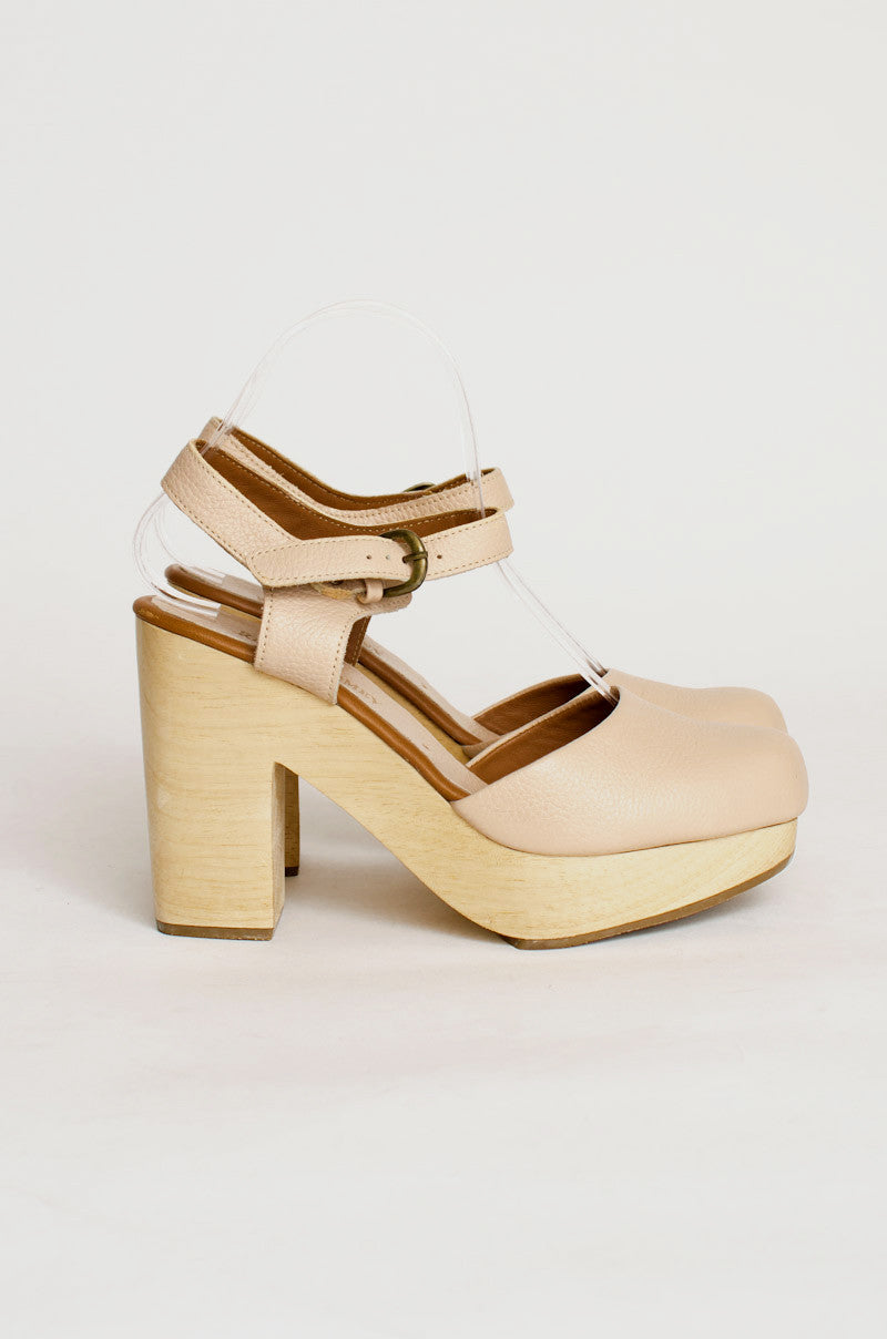 DEKALB CLOGS