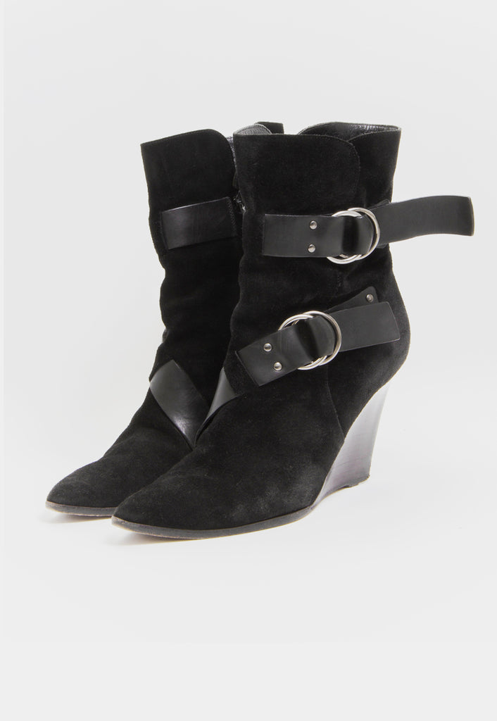 SUEDE ANKLE BOOTIES