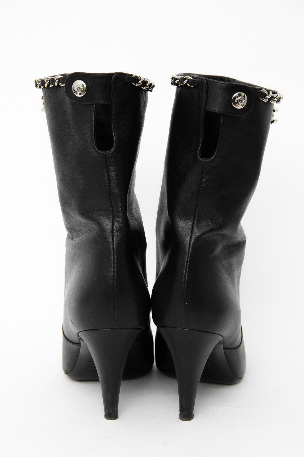 ANKLE CHAIN BOOTIES