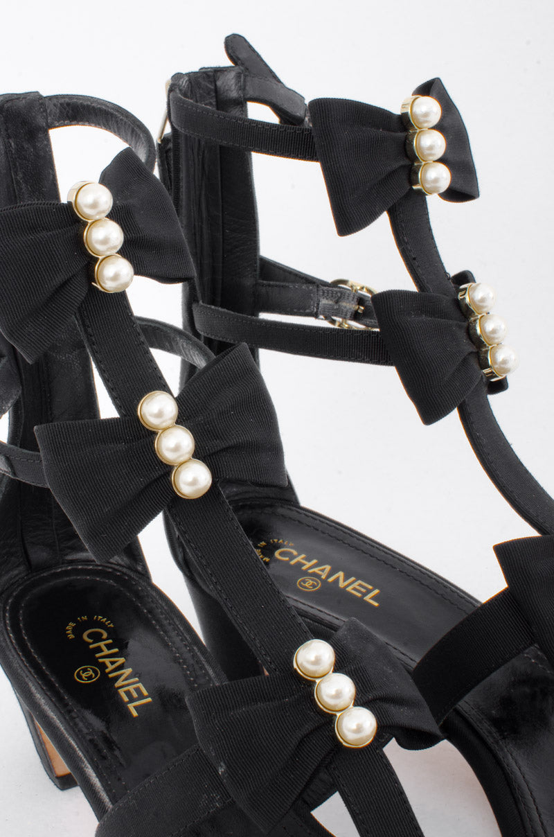 RIBBON TSTRAP SANDAL