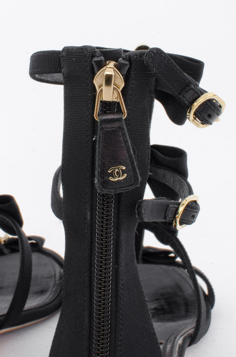 RIBBON TSTRAP SANDAL