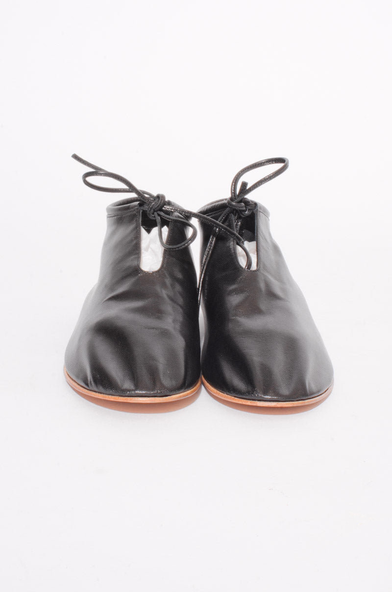 GLOVE BOOTIES WITH TAGS