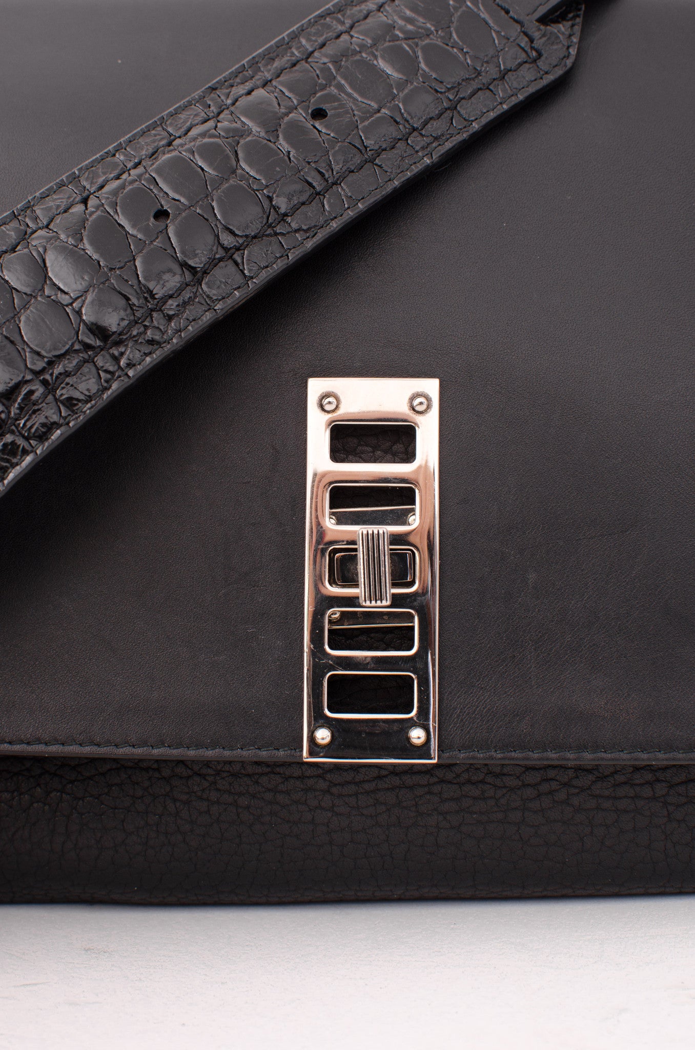 PS ELLIOT MESSENGER PURSE