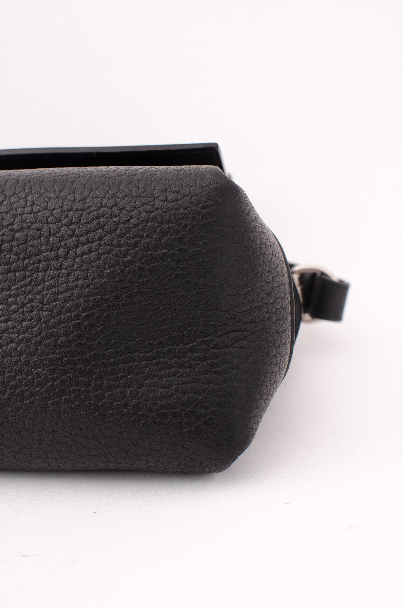 PS ELLIOT MESSENGER PURSE