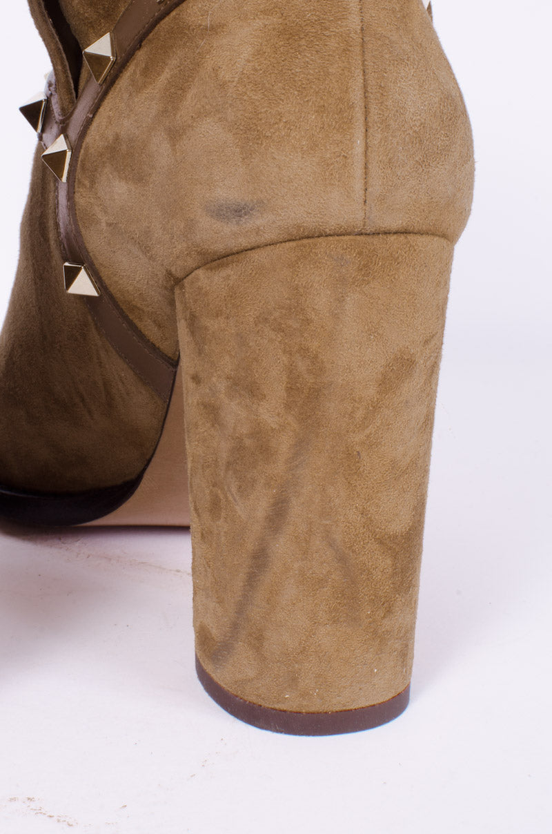 ROCKSTUD ANKLE BOOTS