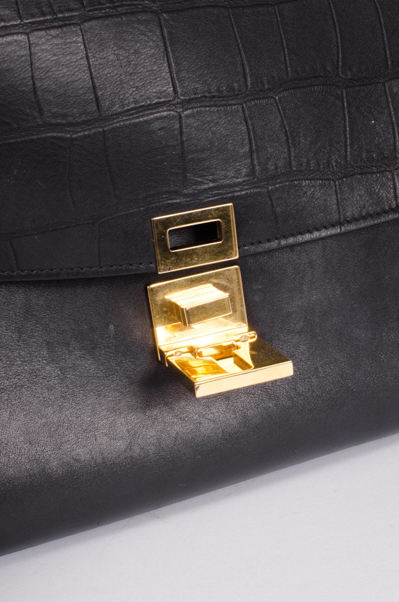 EMBOSSED TRAPEZE BAG