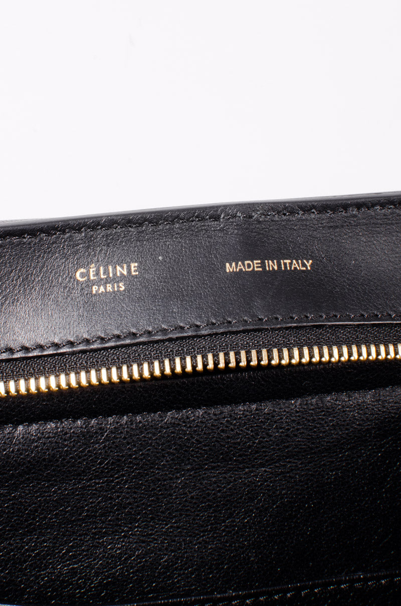 EMBOSSED TRAPEZE BAG
