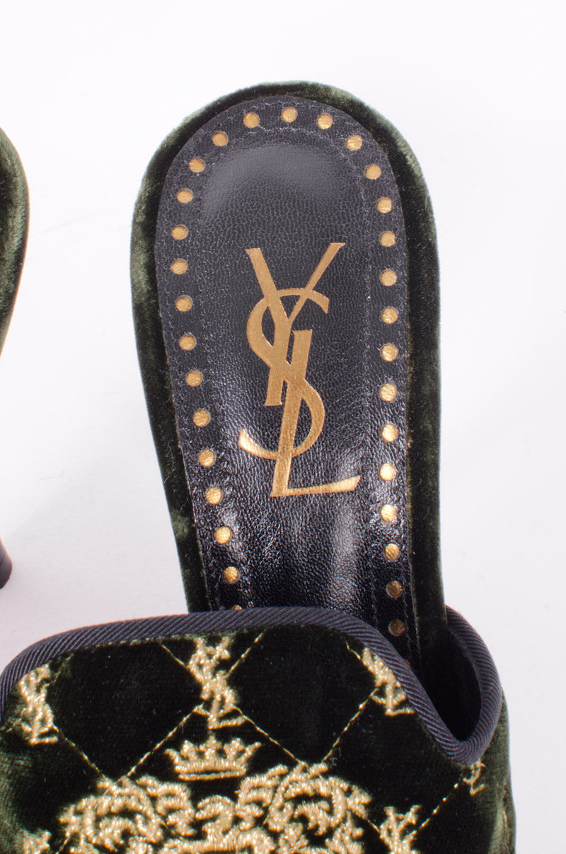 VELVET EMBROIDERED MULES