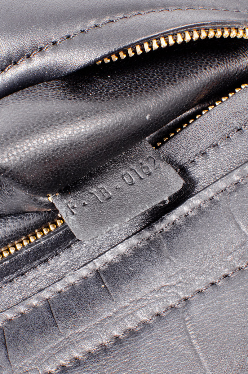 EMBOSSED TRAPEZE BAG