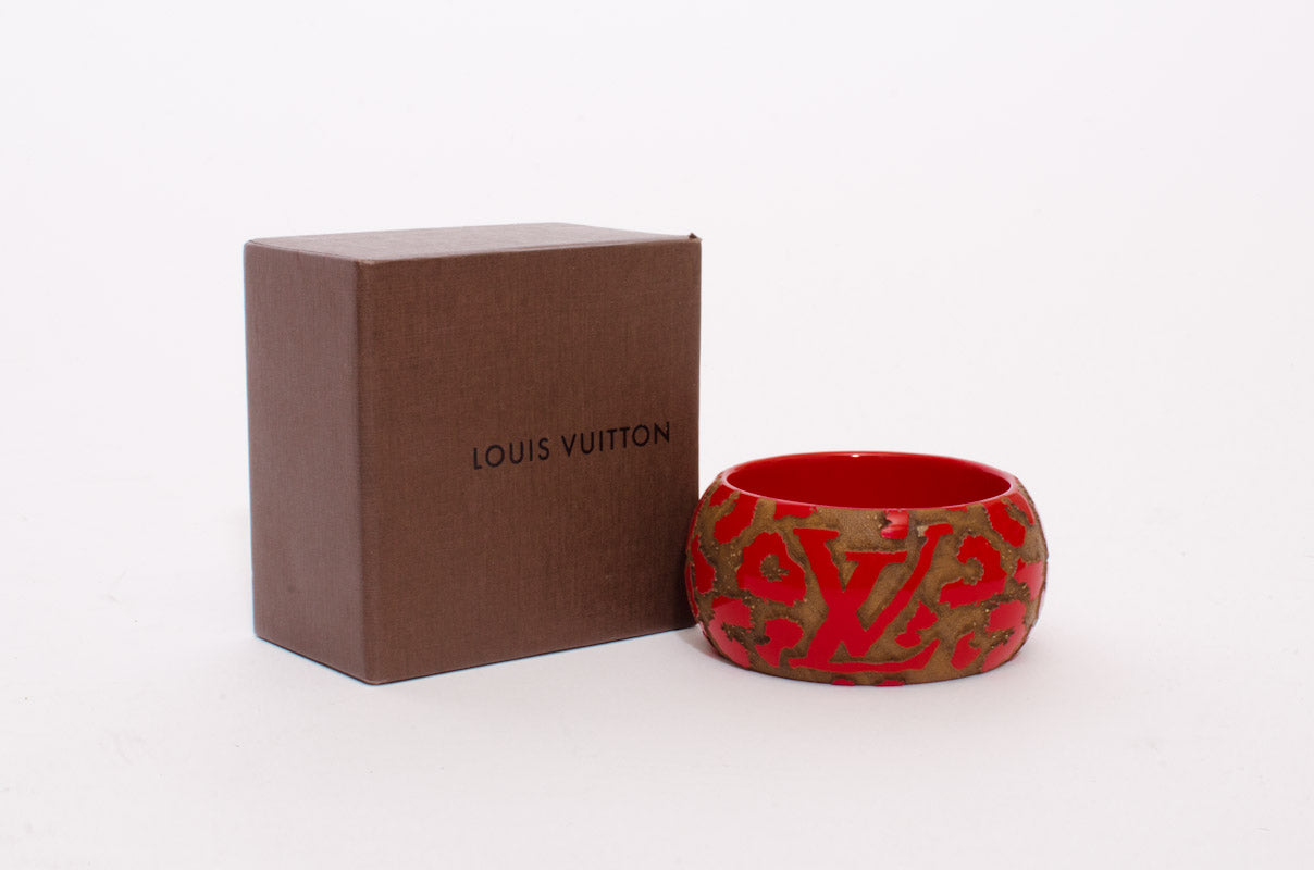 LEO BANGLE