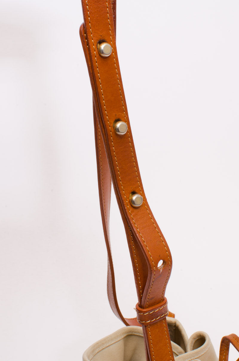 CANVAS BUCKET BAG