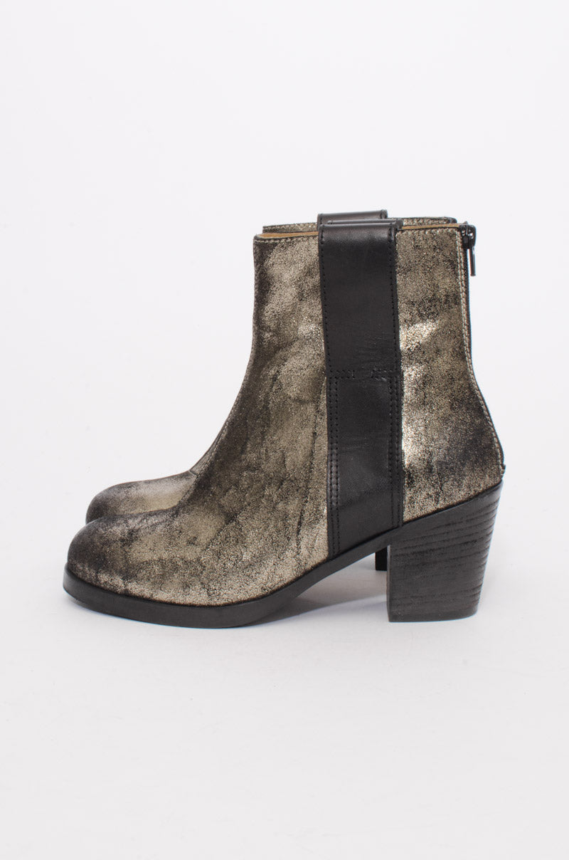 METALLIC GOLD BOOTS