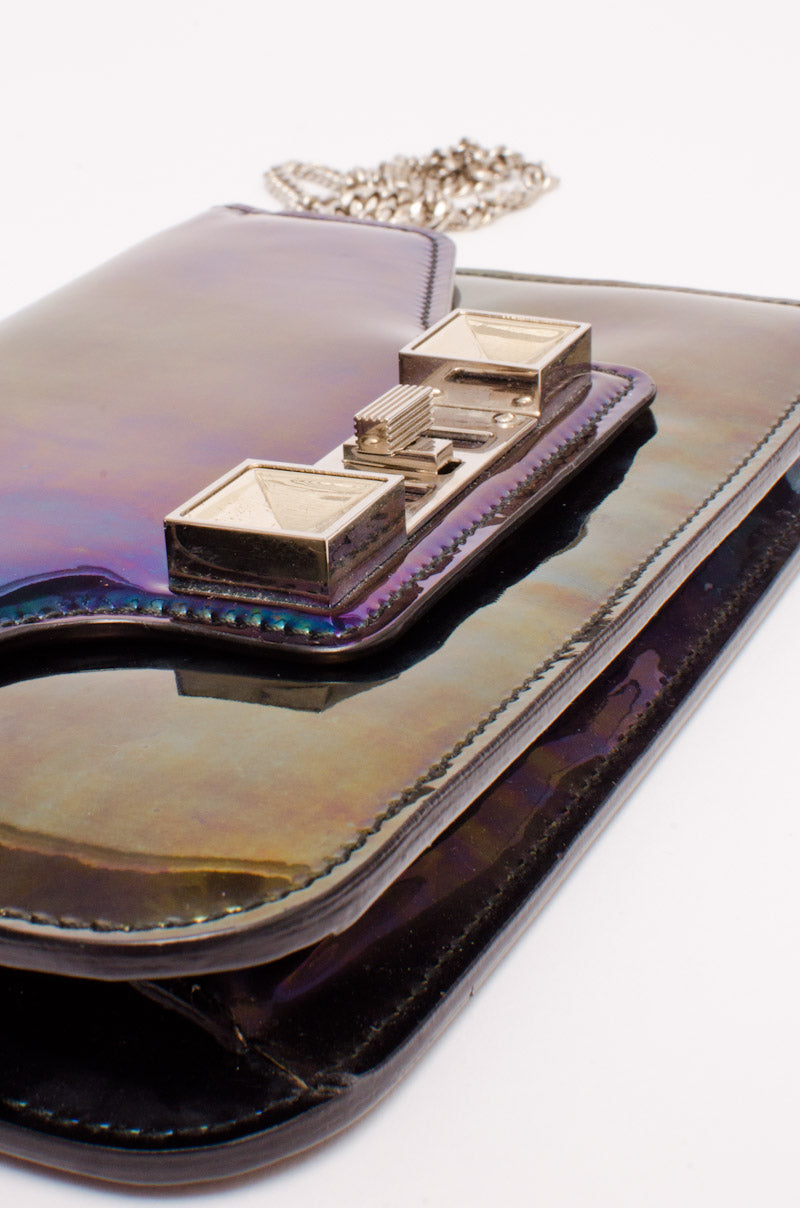 PS11 IN OIL SLICK