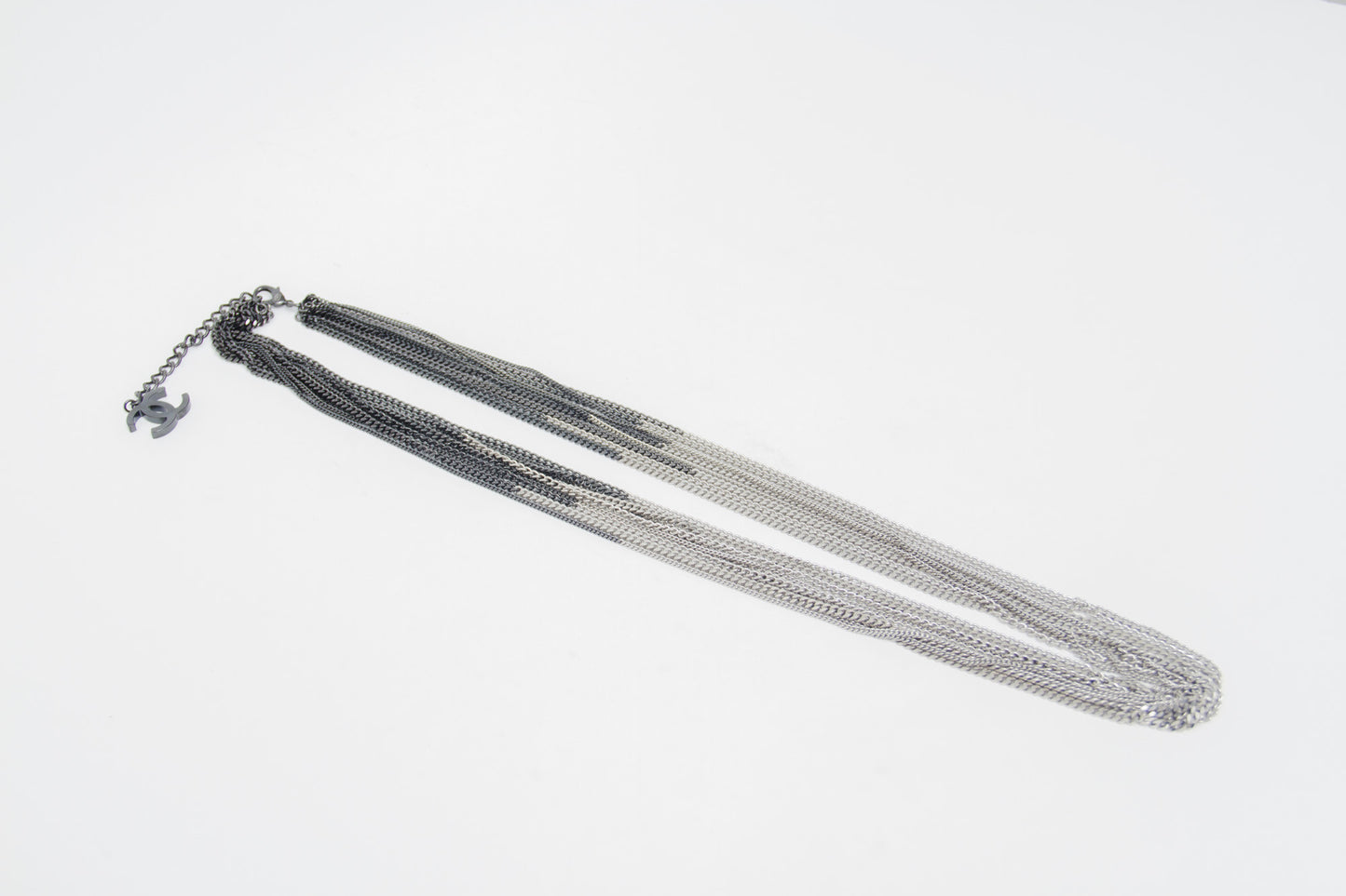 GRADIENT CHAIN NECKLACE