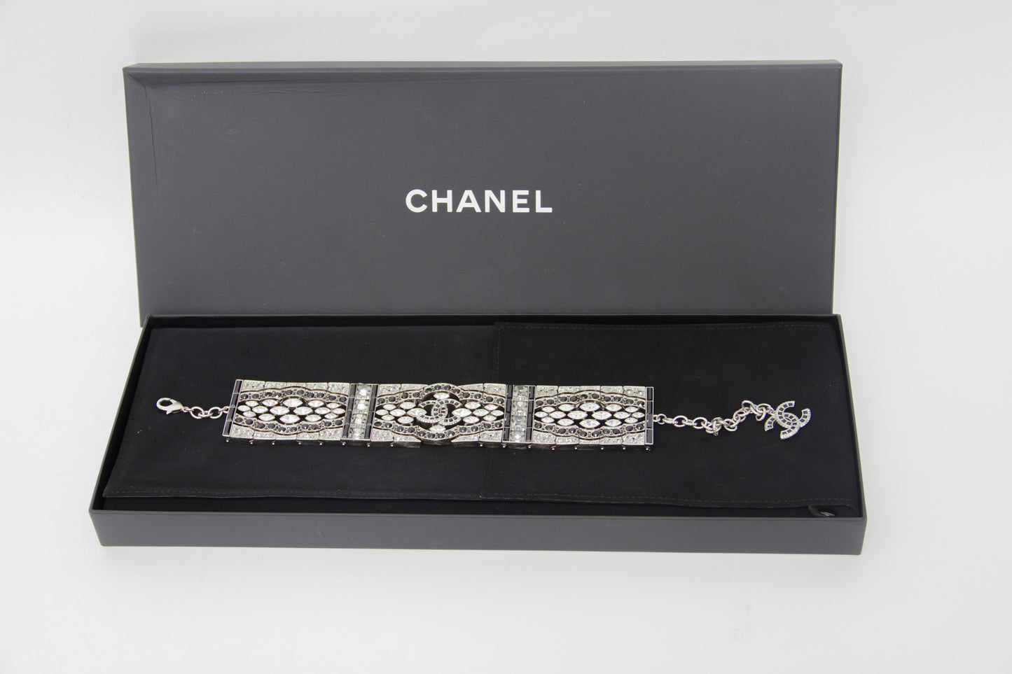 FW2015 RUNWAY CHOKER