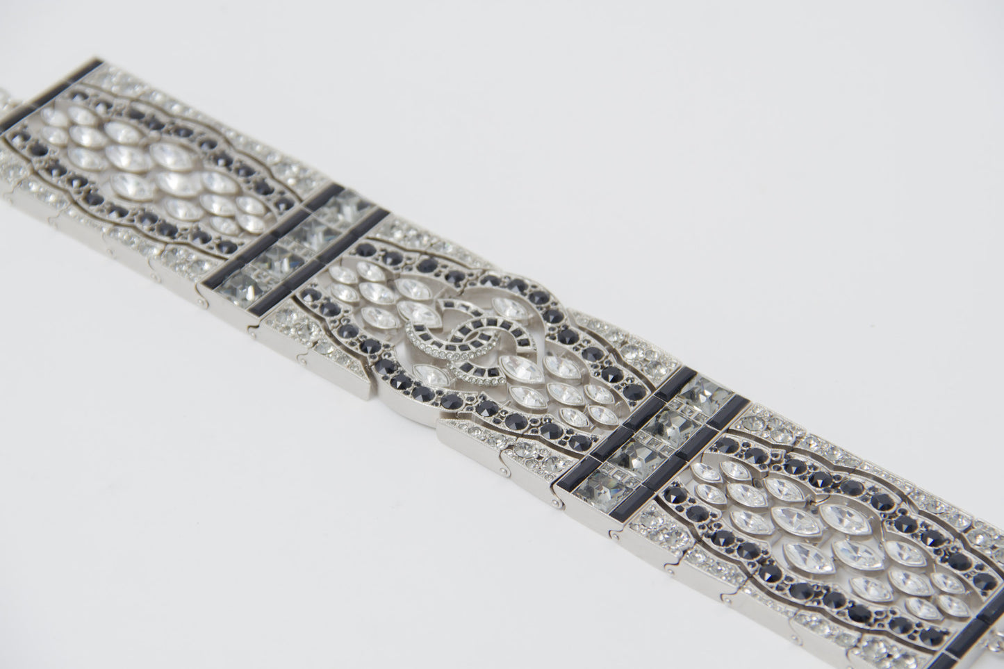 FW2015 RUNWAY CHOKER