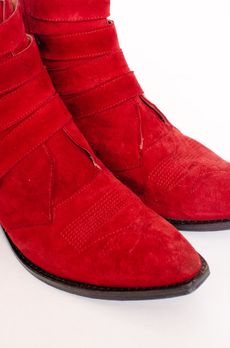 RED BUCKLE ANKE BOOTIES