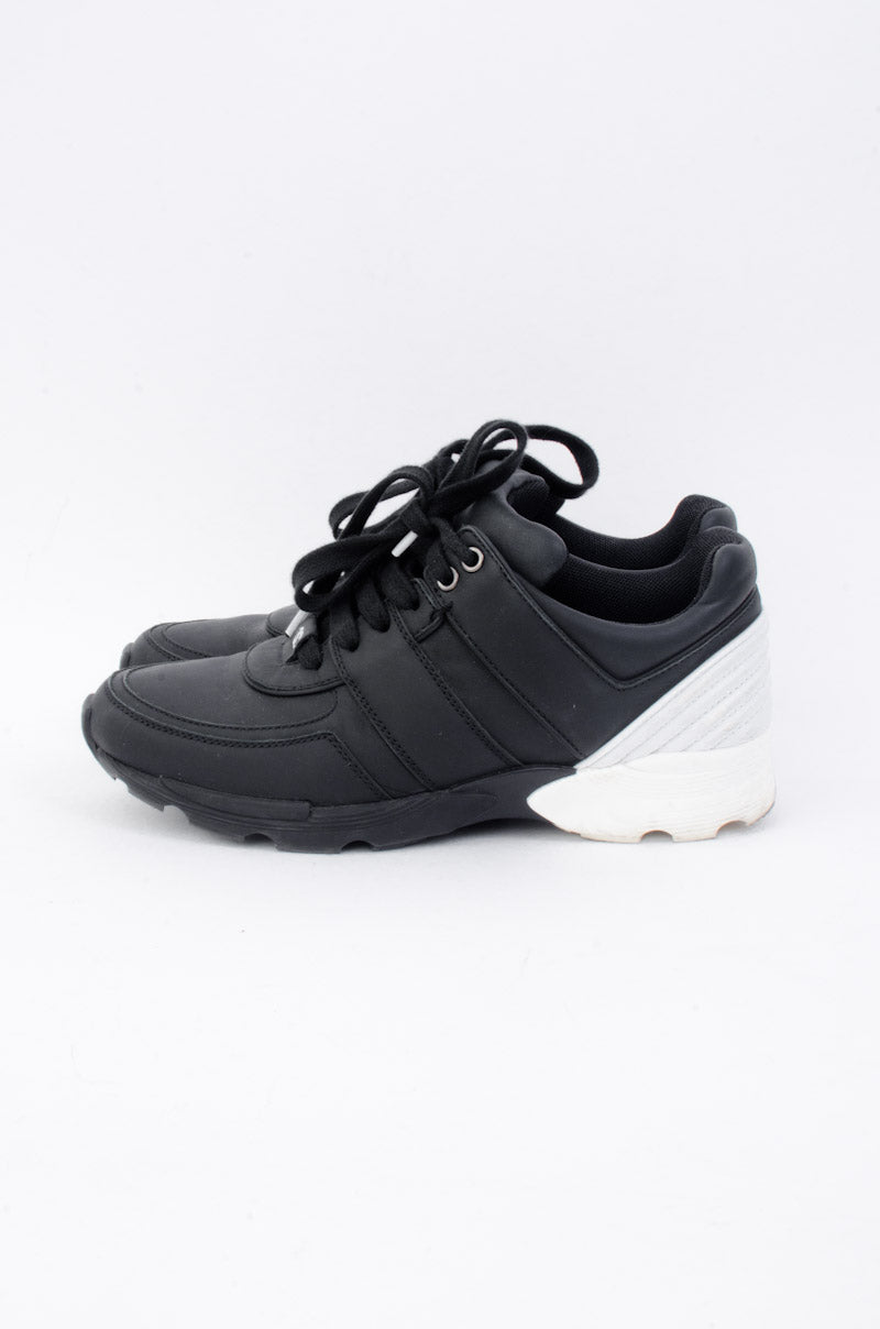 BLACK 2016 COLLECTION SNEAKERS
