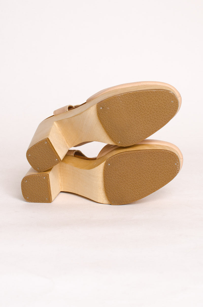 DEKALB CLOGS