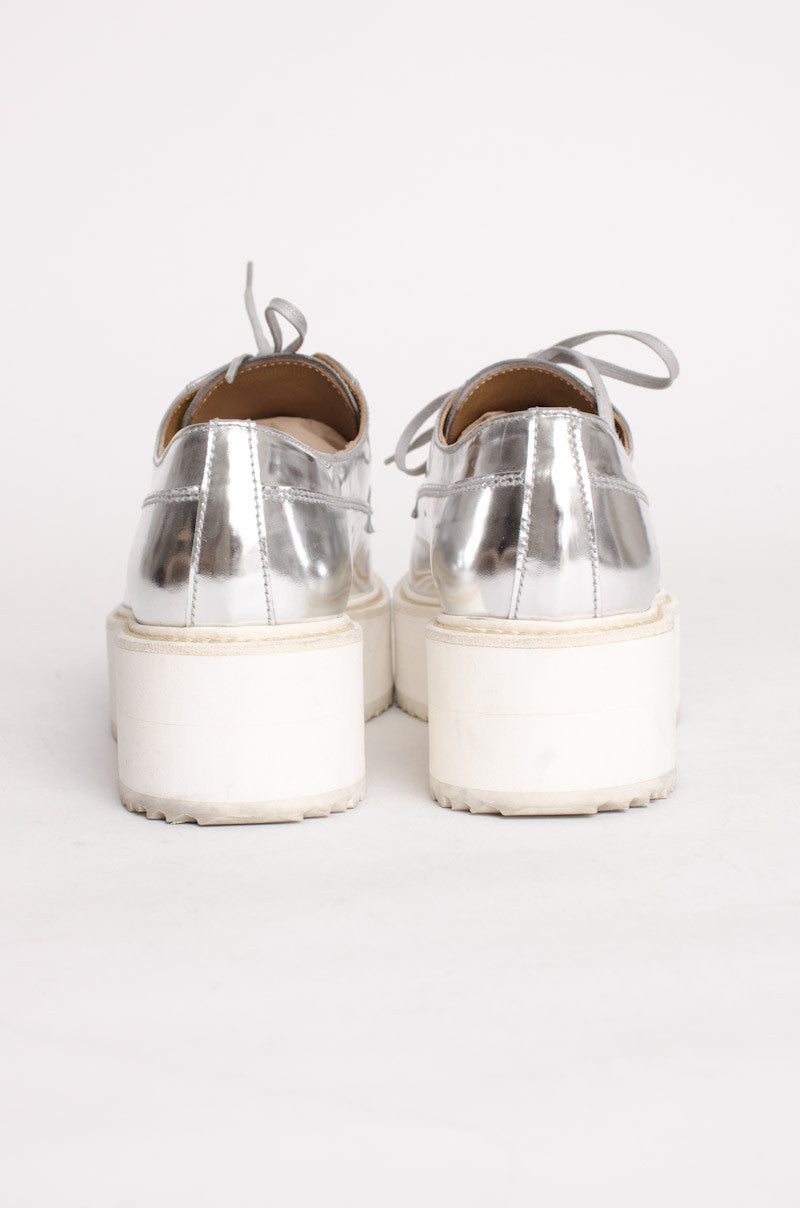 METALLIC SILVER OXFORDS