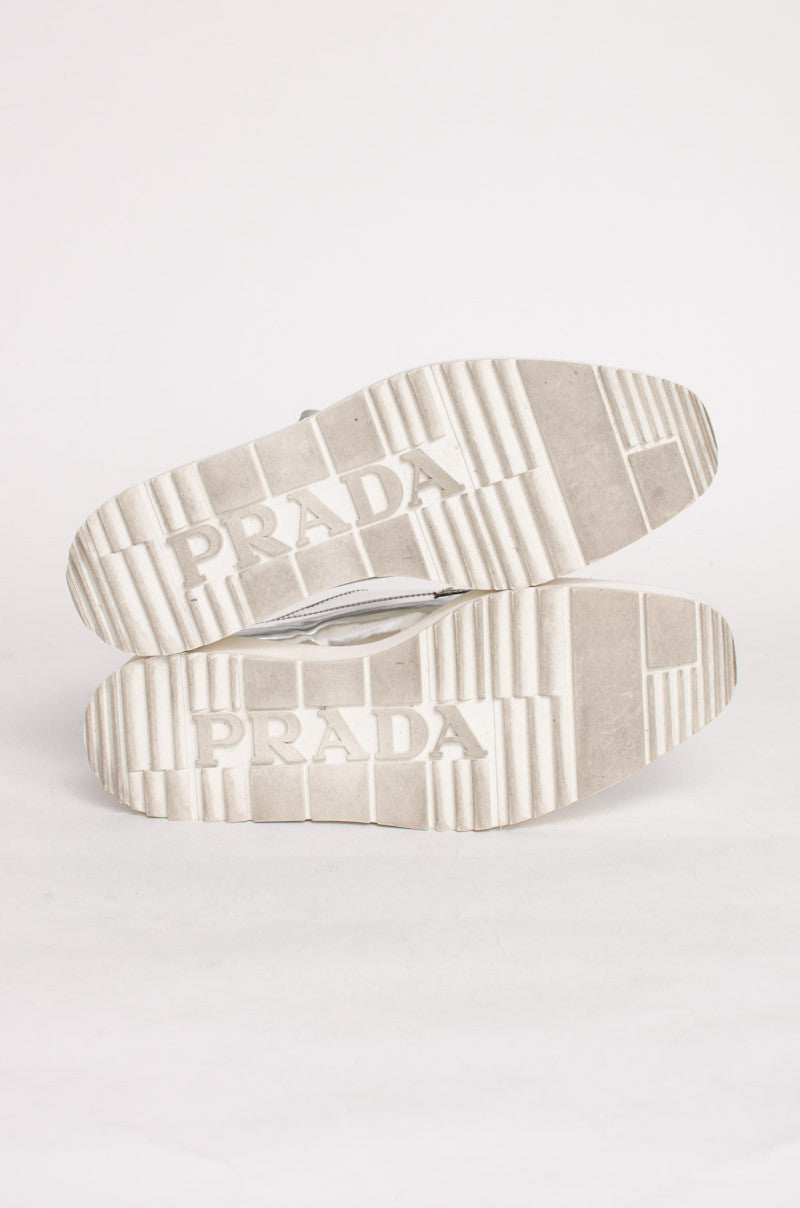 METALLIC SILVER OXFORDS