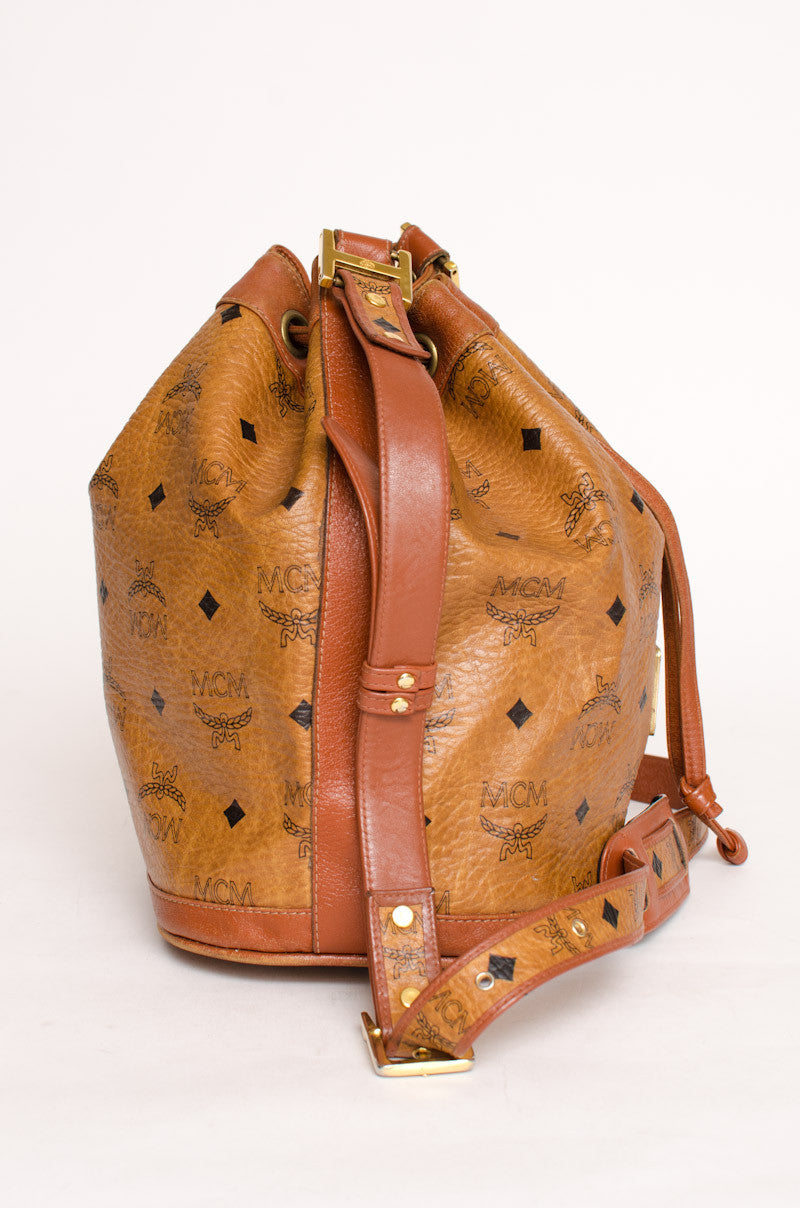 HERITAGE BUCKET BAG