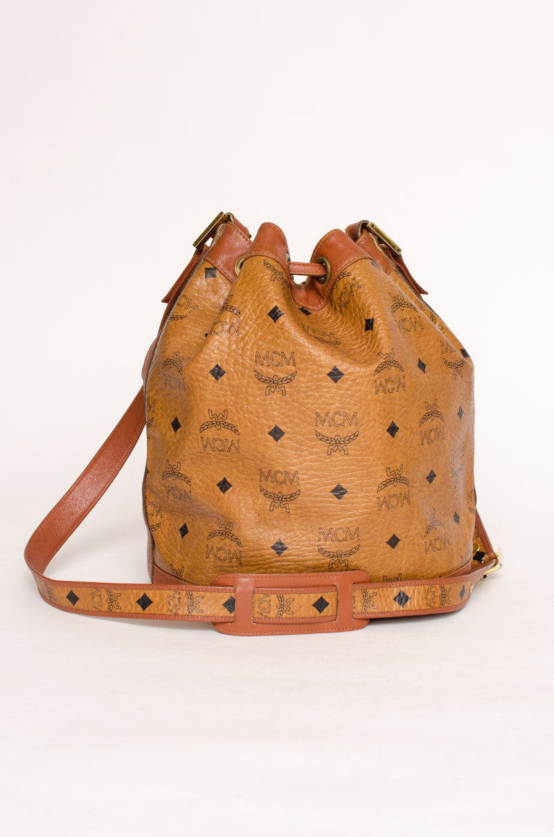 HERITAGE BUCKET BAG