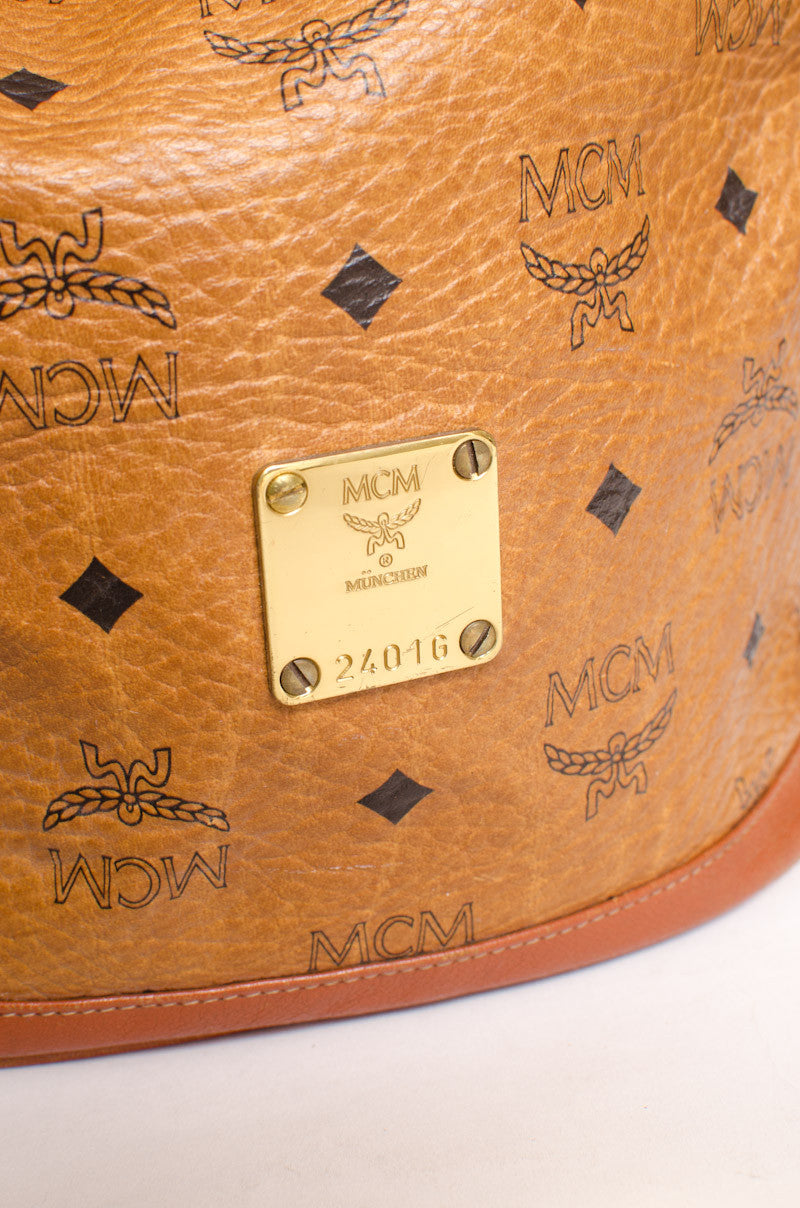 HERITAGE BUCKET BAG