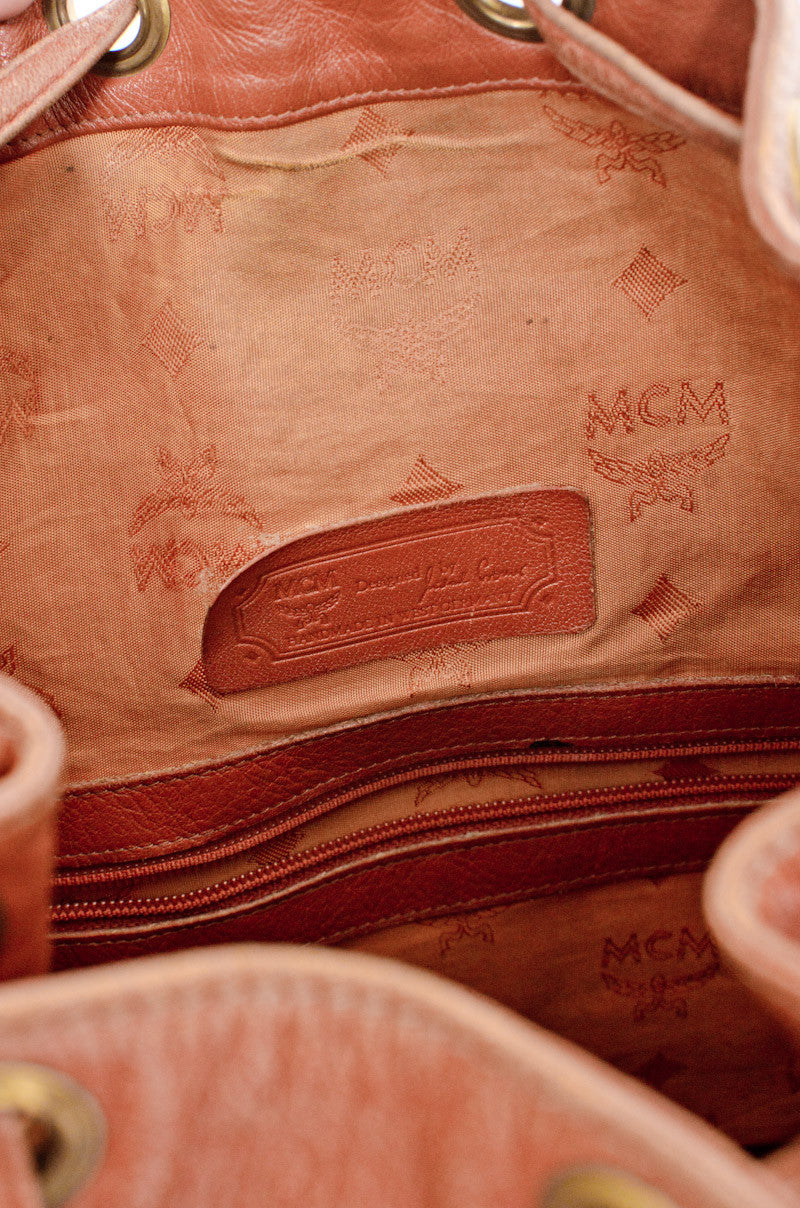 HERITAGE BUCKET BAG