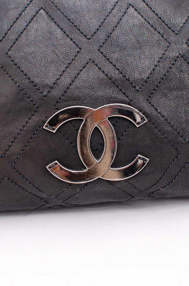 CHANEL JUMBO STITCH PURSE