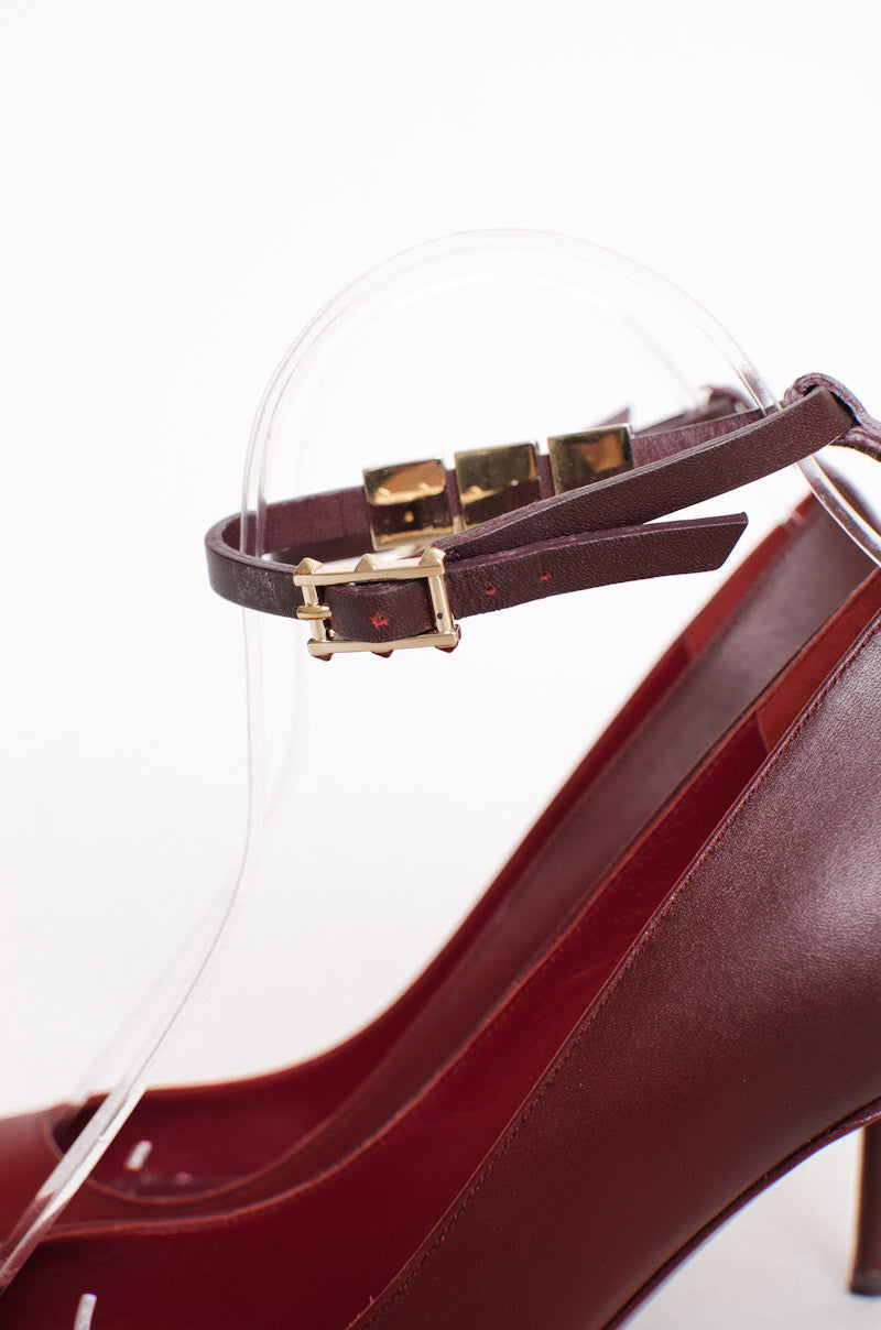OMBRE RED ROCKSTUD HEELS