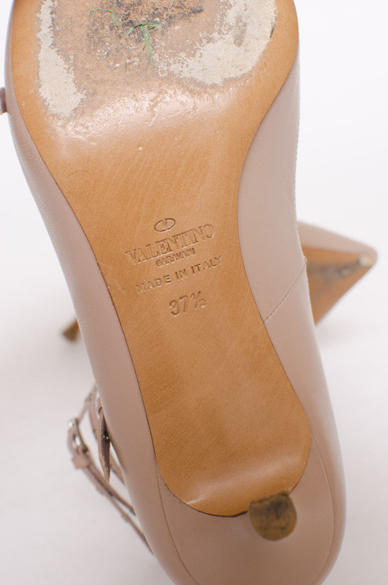 LOVE LATCH GROMMET HEELS