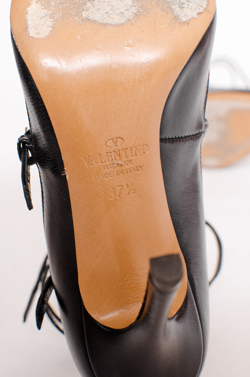 LOVE LATCH GROMMET HEELS