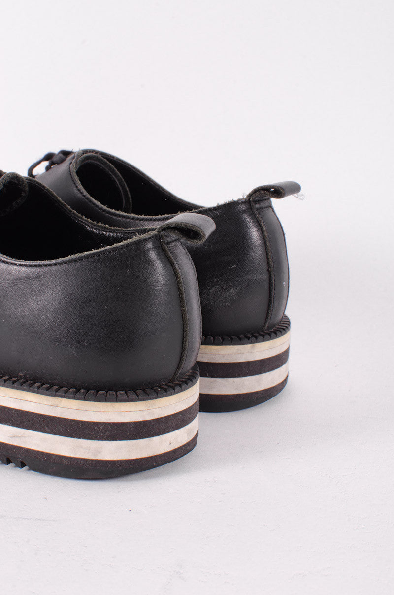 PLATFORM OXFORDS