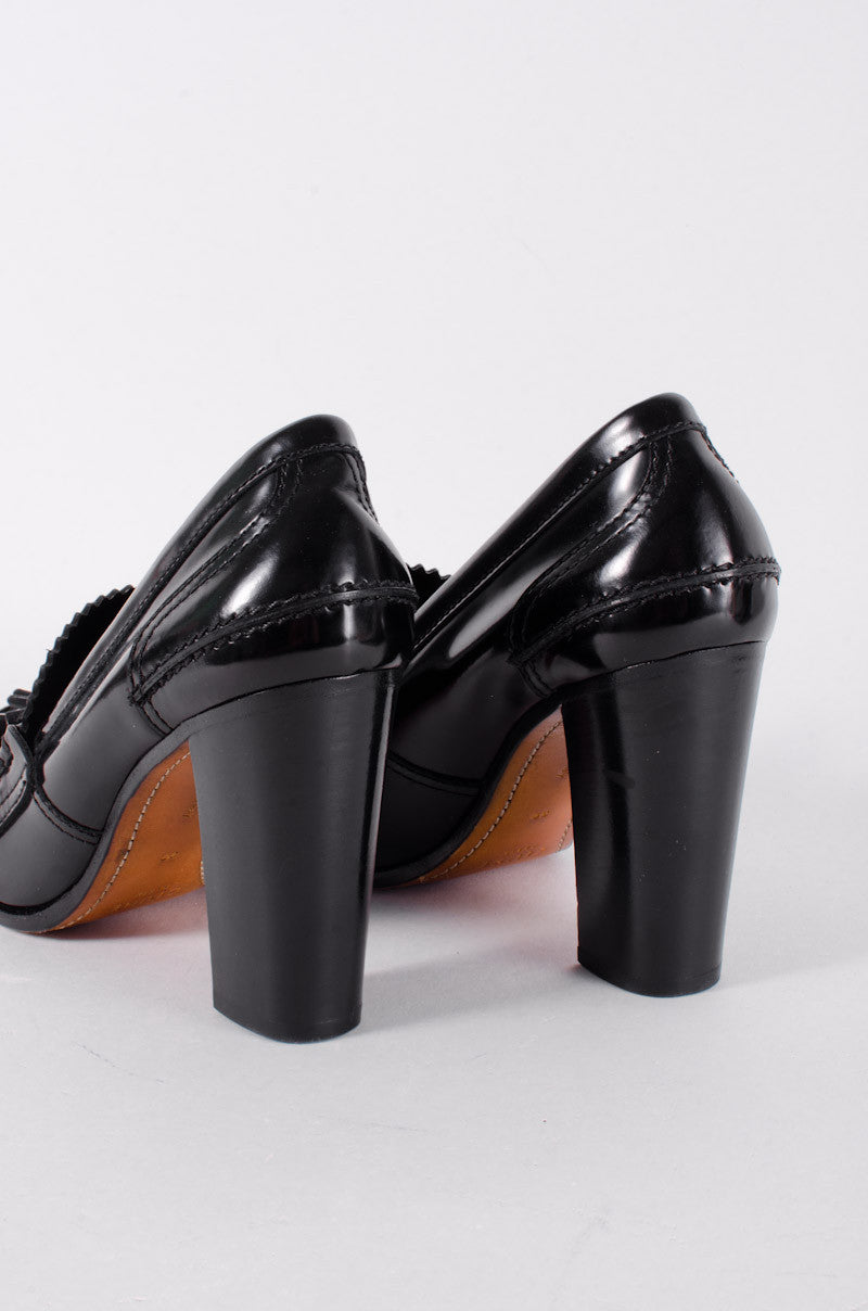 TASSEL PUMPS