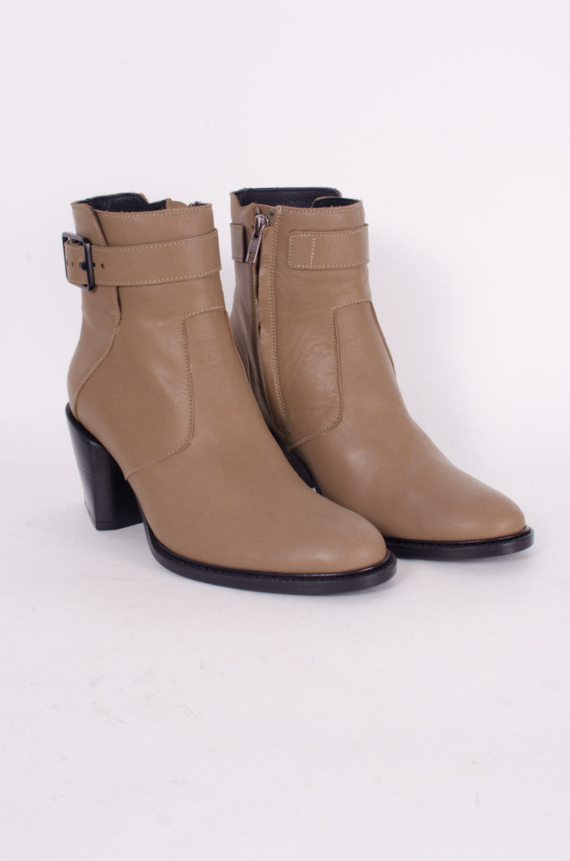 ZENITH ANKLE BOTOIES