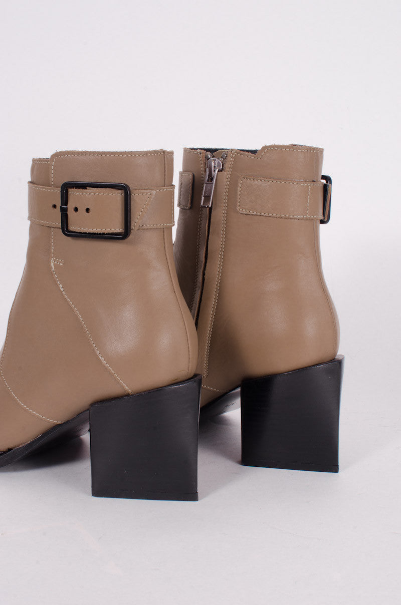 ZENITH ANKLE BOTOIES