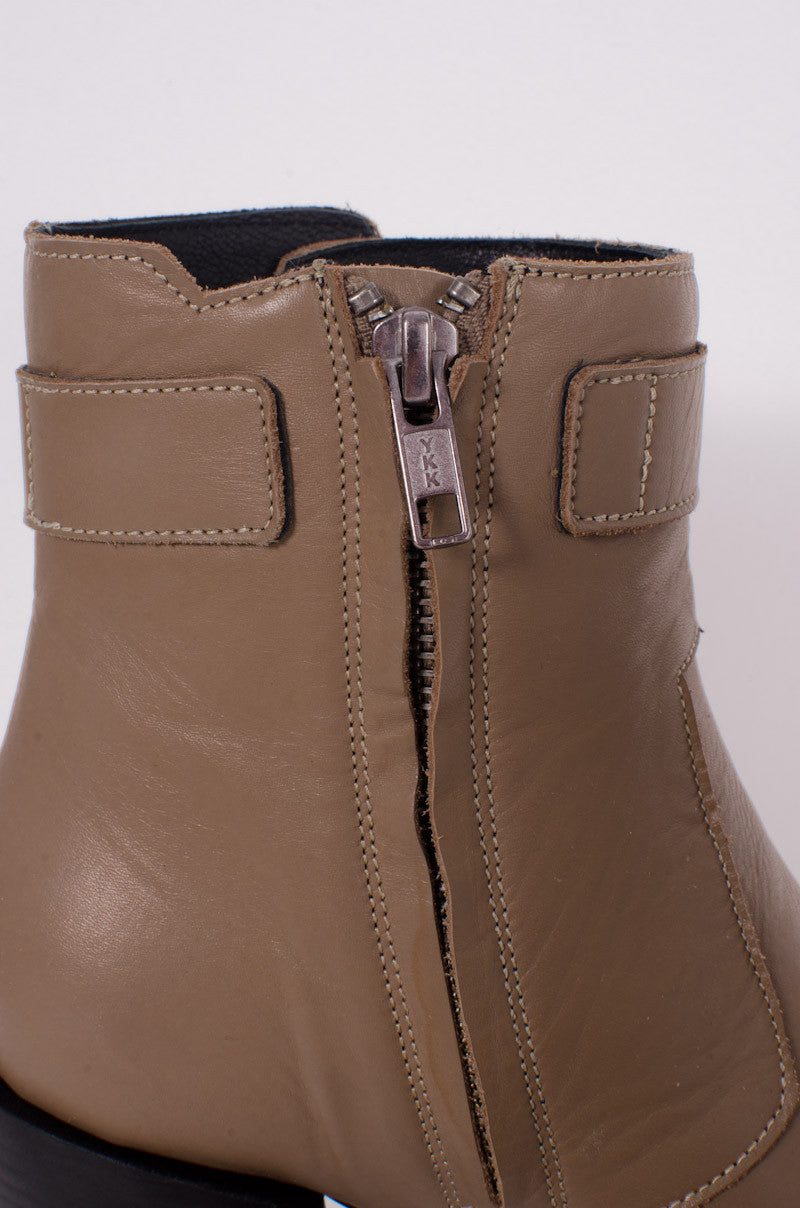 ZENITH ANKLE BOTOIES